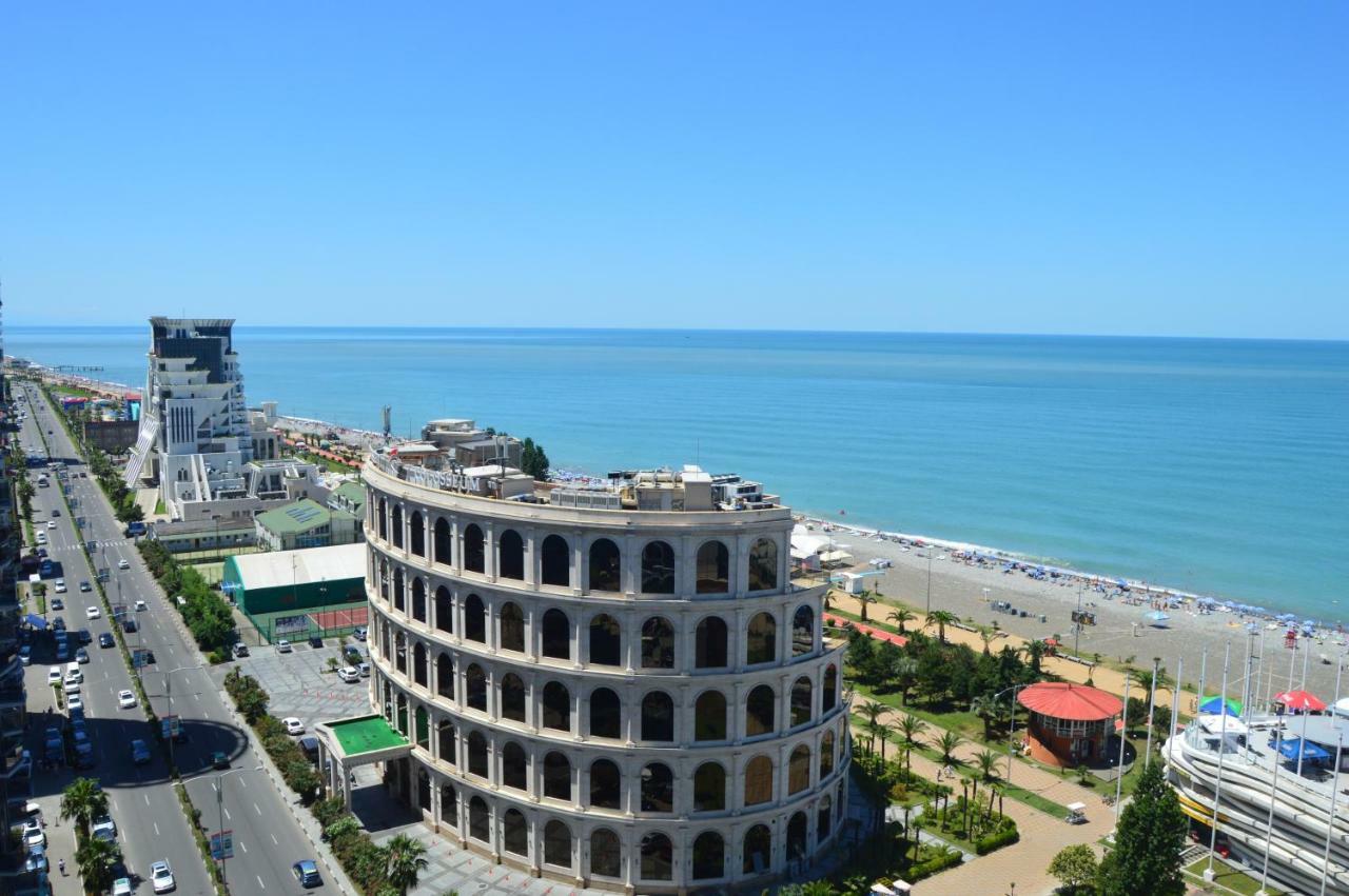 Luxury Apartments Батуми Экстерьер фото